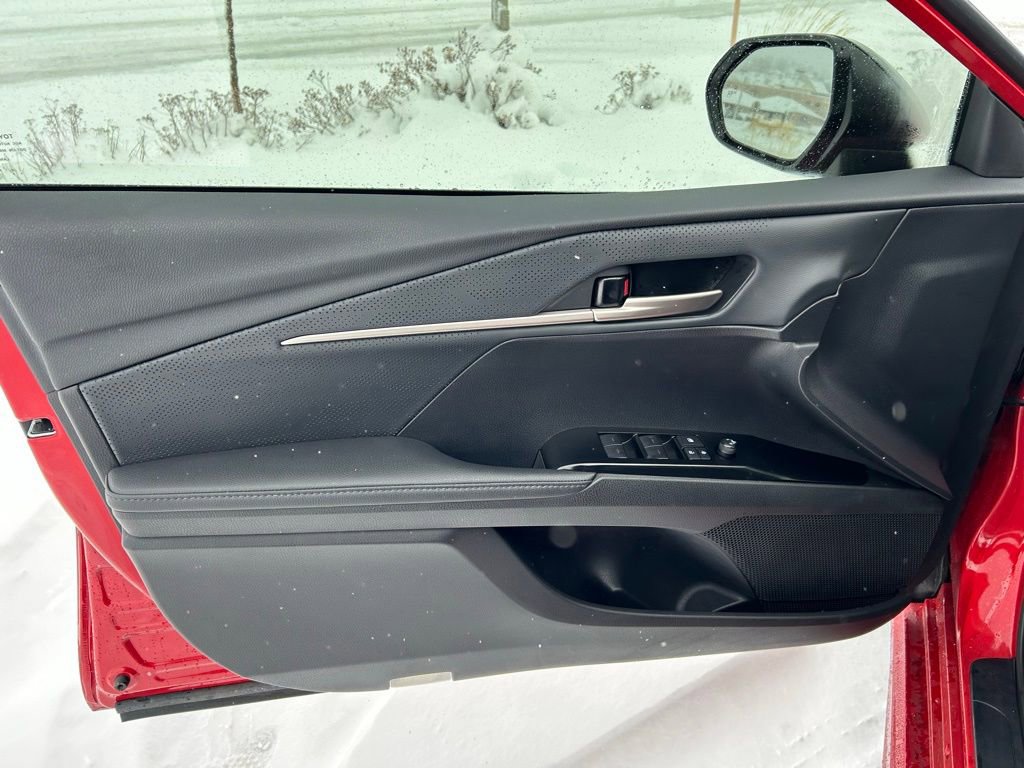 Used 2025 Toyota Camry XSE image 10