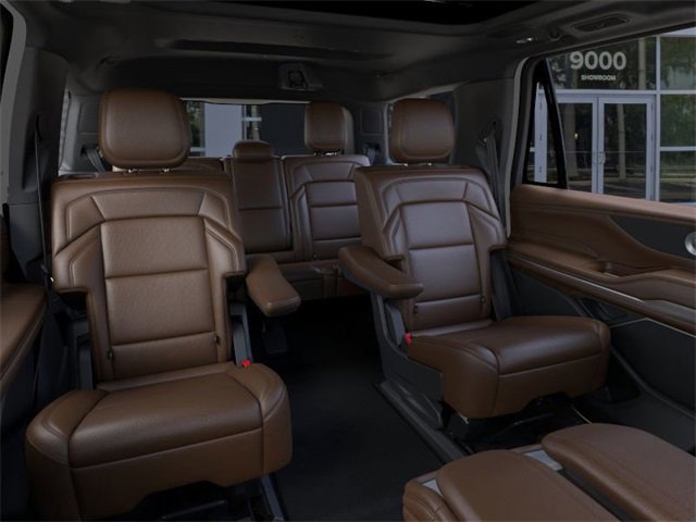 New 2025 Lincoln Navigator Reserve image 11