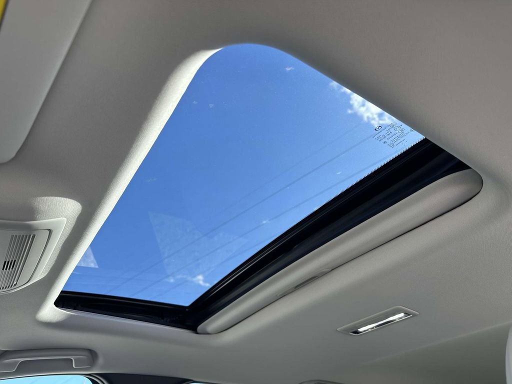 New 2024 MAZDA CX-90 Plug-In Hybrid w/ Preferred image 23