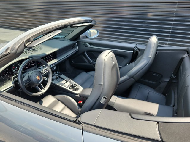 Used 2023 Porsche 911 Carrera RWD image 20