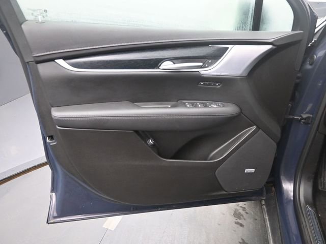 Certified 2025 Cadillac XT5 Premium Luxury image 12
