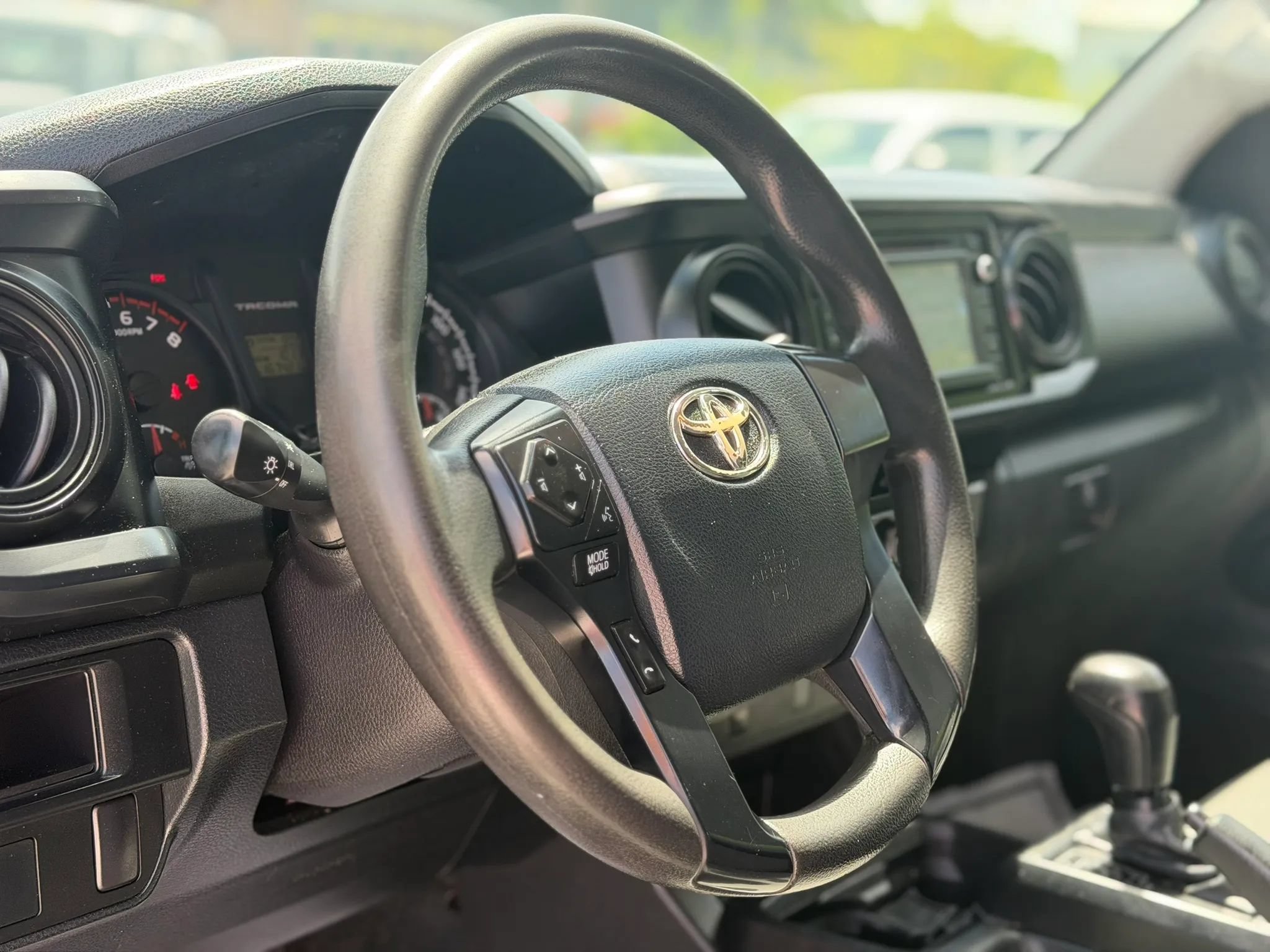 Used 2016 Toyota Tacoma SR RWD image 12