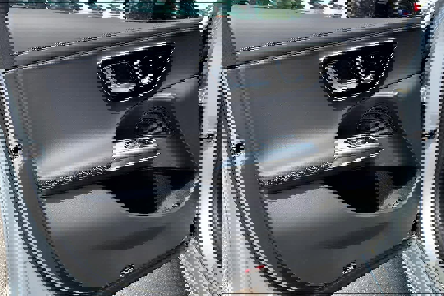 Used 2025 Mercedes-Benz E 350 Sedan image 14