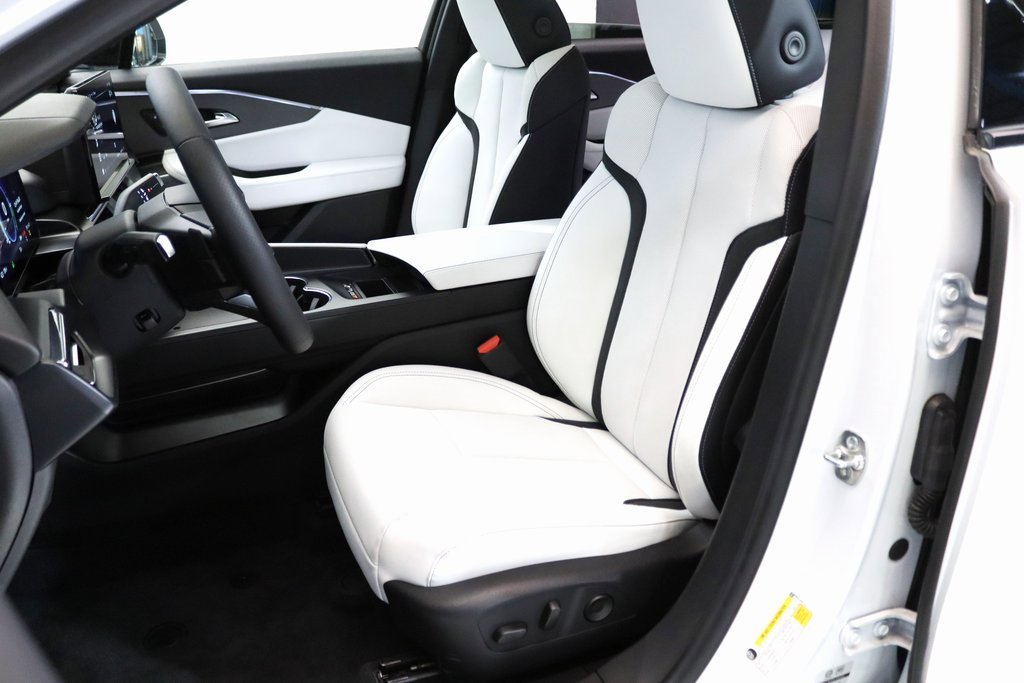 Certified 2024 Acura ZDX A-Spec image 2