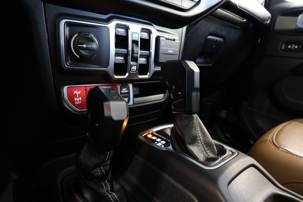 Used 2021 Jeep Gladiator Rubicon AWD/4WD image 44