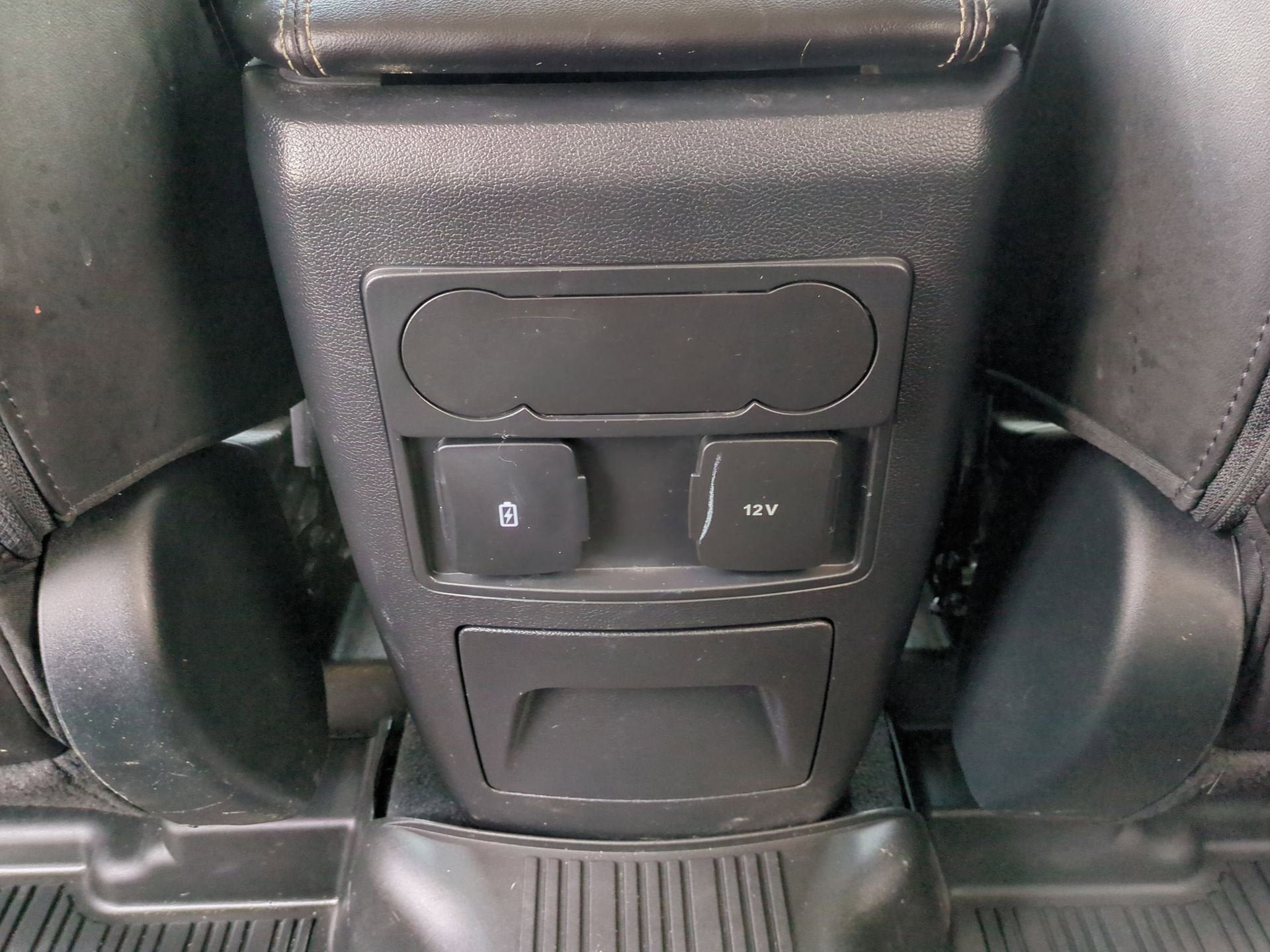 Used 2022 Ford Explorer XLT w/ Equipment Group 202A AWD/4WD image 20