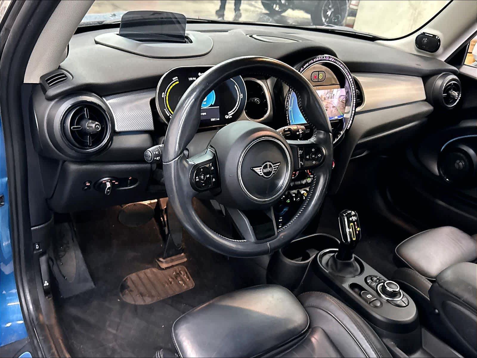 Used 2024 MINI Cooper SE FWD image 16
