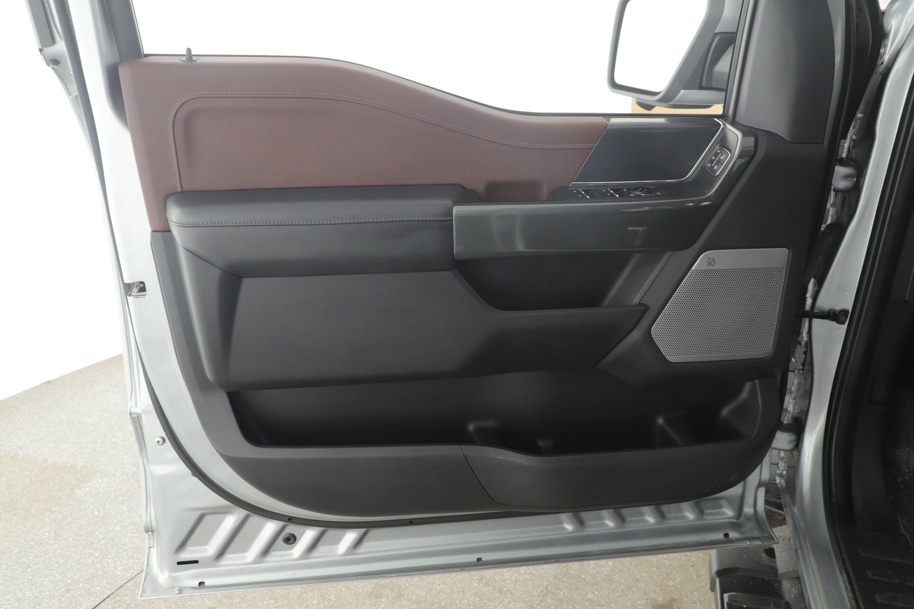 Used 2022 Ford F150 Lariat image 13