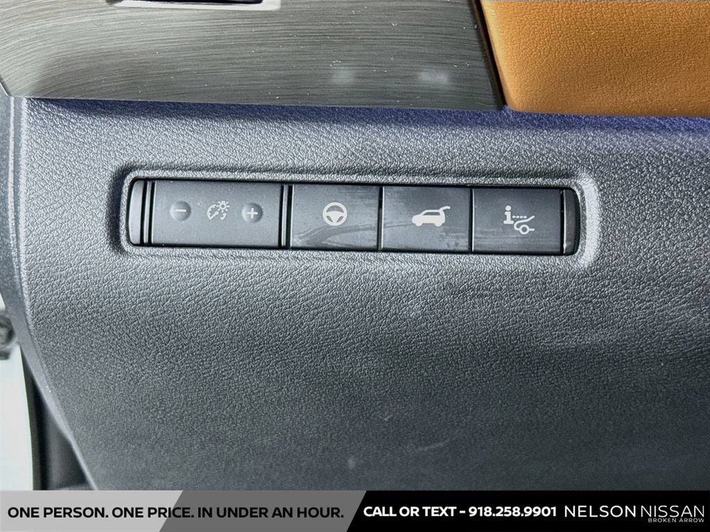 Certified 2024 Nissan Pathfinder Platinum w/ Cargo Package AWD/4WD image 10