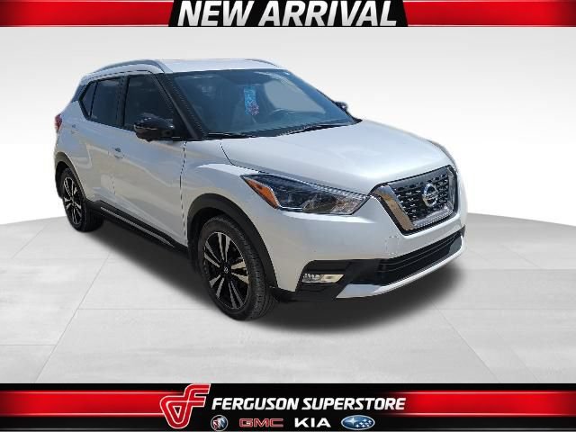 Used 2019 Nissan Kicks SR w/ SR Premium Package FWD image 1
