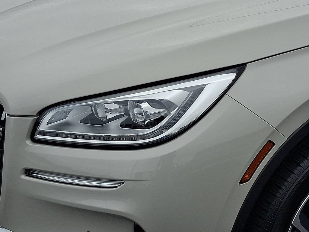Certified 2024 Lincoln Corsair Reserve w/ Equipment Group 201A AWD/4WD image 9