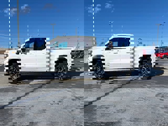 Used 2024 GMC Sierra 1500 AT4 w/ Technology Package image 6