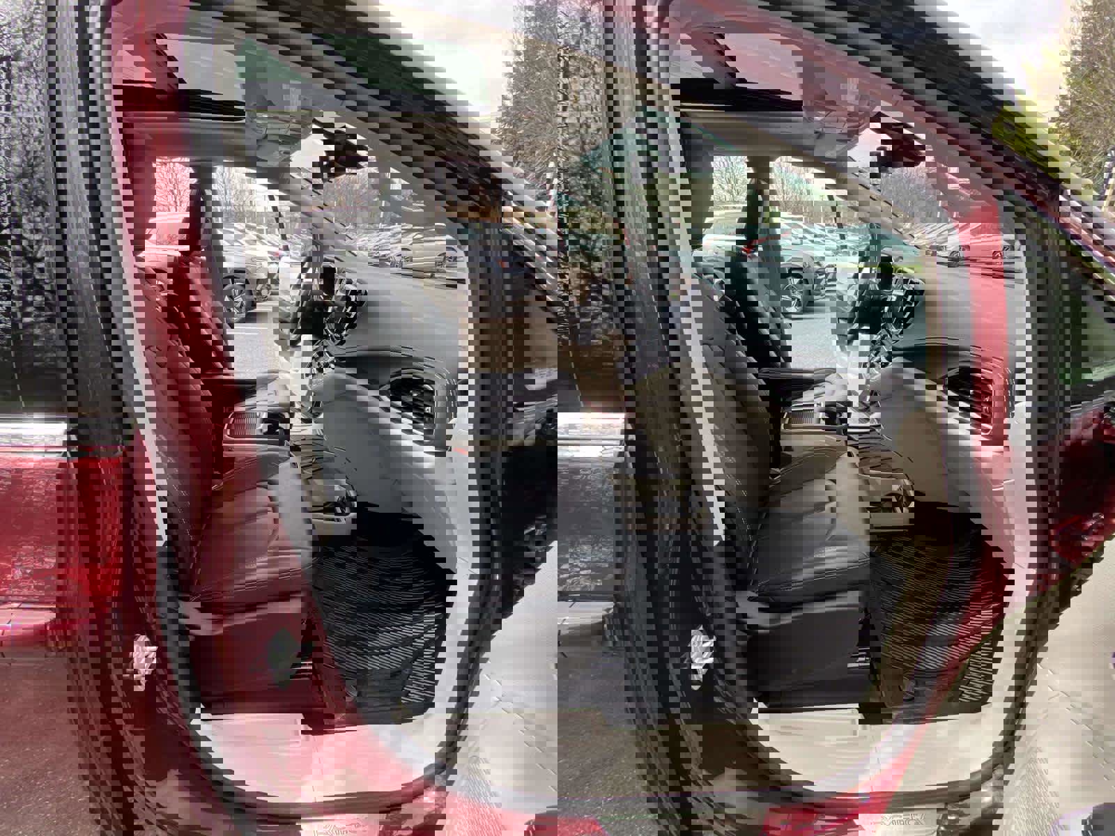 Used 2023 Chrysler Pacifica Touring-L AWD/4WD image 38