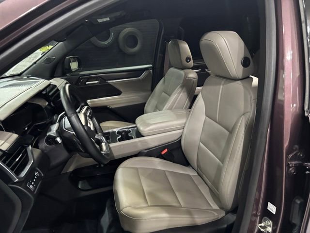Used 2024 GMC Acadia Elevation w/ Black Edition AWD/4WD image 14