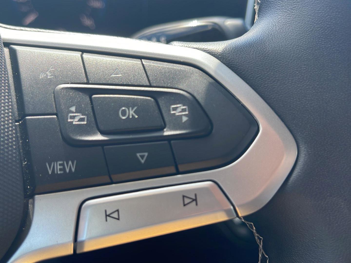 Used 2025 Volkswagen Tiguan S image 24