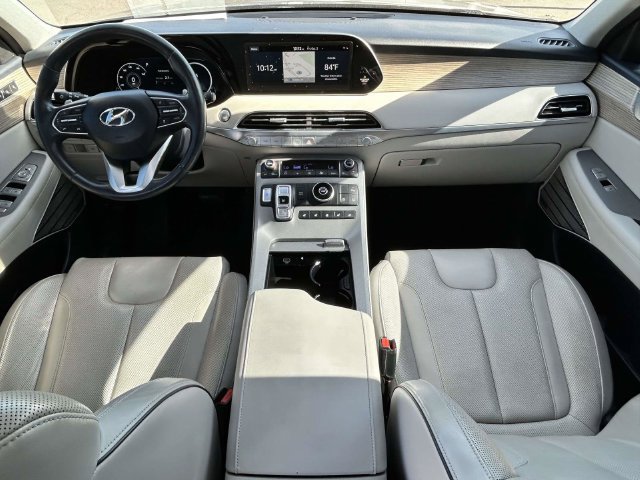 Used 2021 Hyundai Palisade Limited FWD image 4