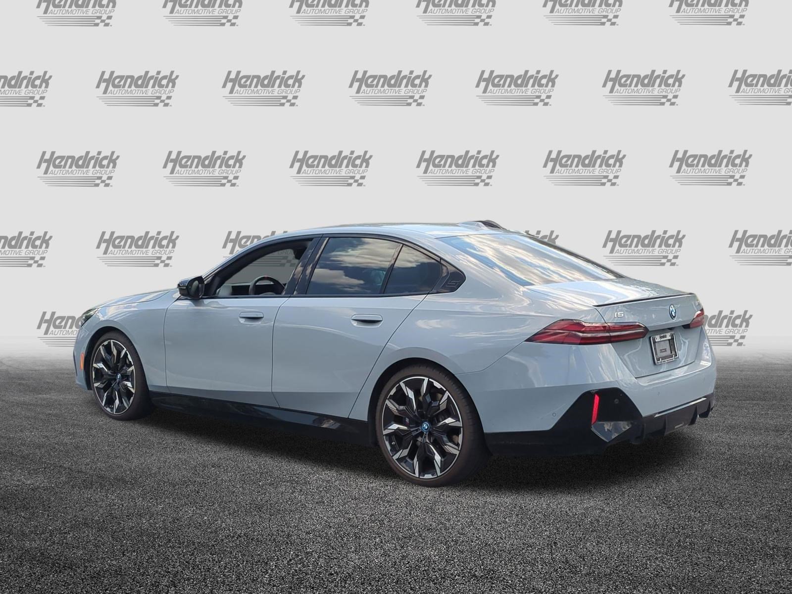 Used 2024 BMW i5 M60 w/ Premium Package AWD/4WD image 8