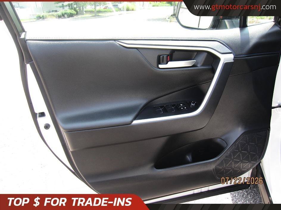 Used 2021 Toyota RAV4 XSE AWD/4WD image 20