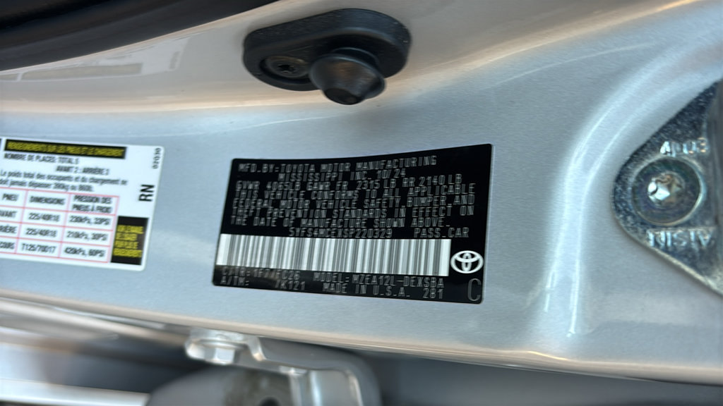 Used 2025 Toyota Corolla SE FWD image 33