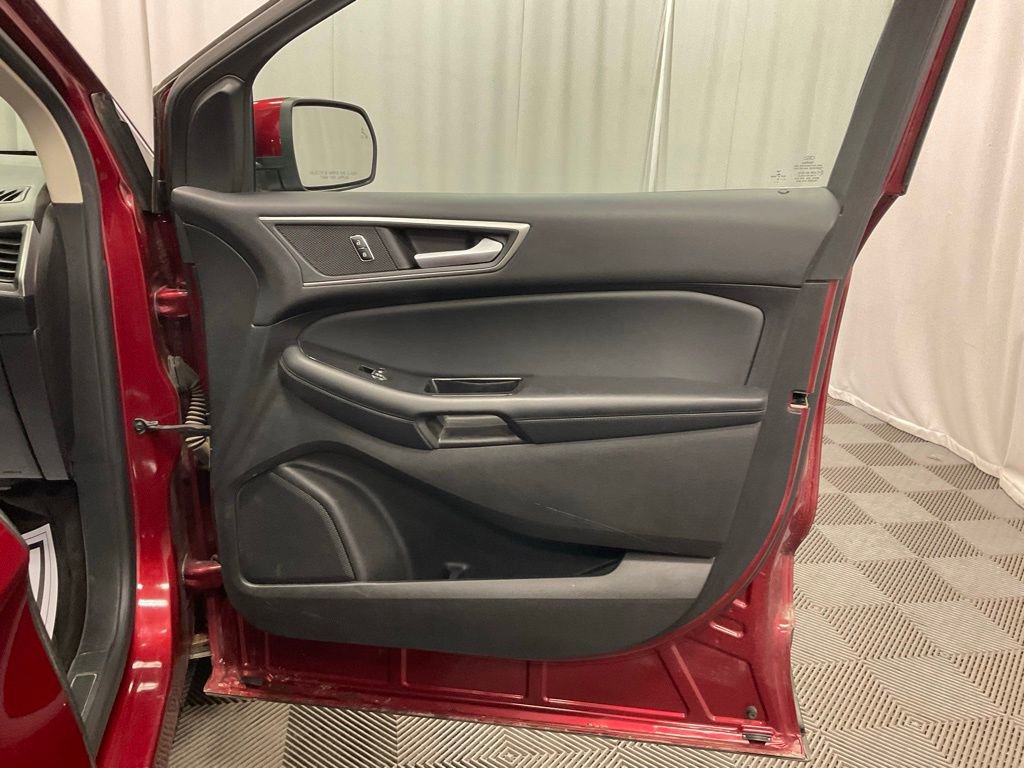 Used 2017 Ford Edge SEL w/ Equipment Group 201A image 25