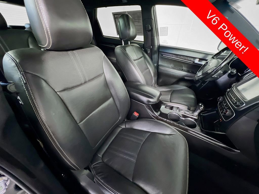 Used 2015 Kia Sorento SX image 31