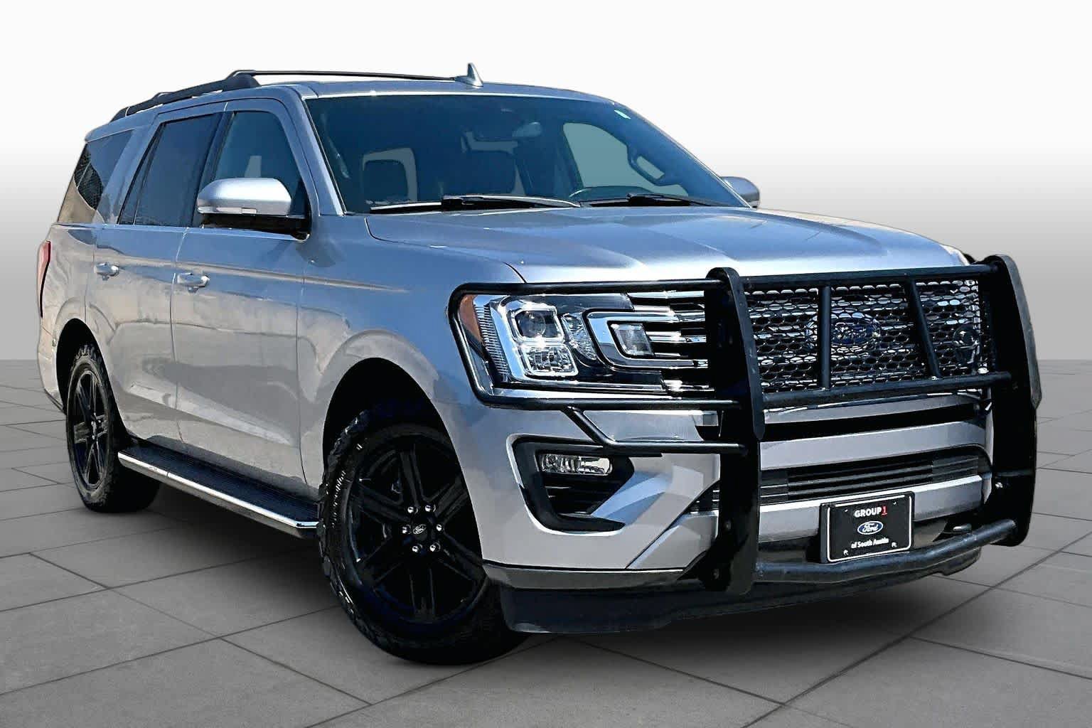Certified 2020 Ford Expedition XLT w/ Equipment Group 202A AWD/4WD image 3