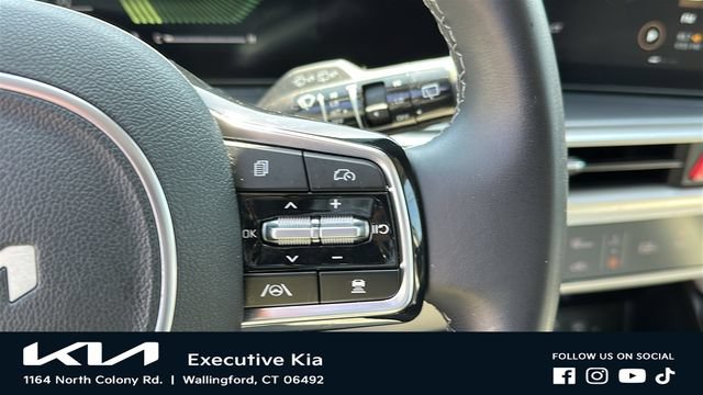 Certified 2025 Kia Sorento S AWD/4WD image 13