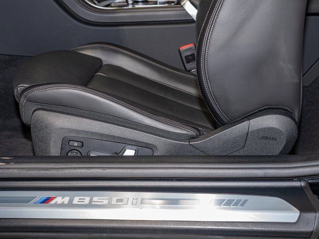 Used 2024 BMW M850i xDrive Convertible w/ M Sport Professional Package AWD/4WD image 17