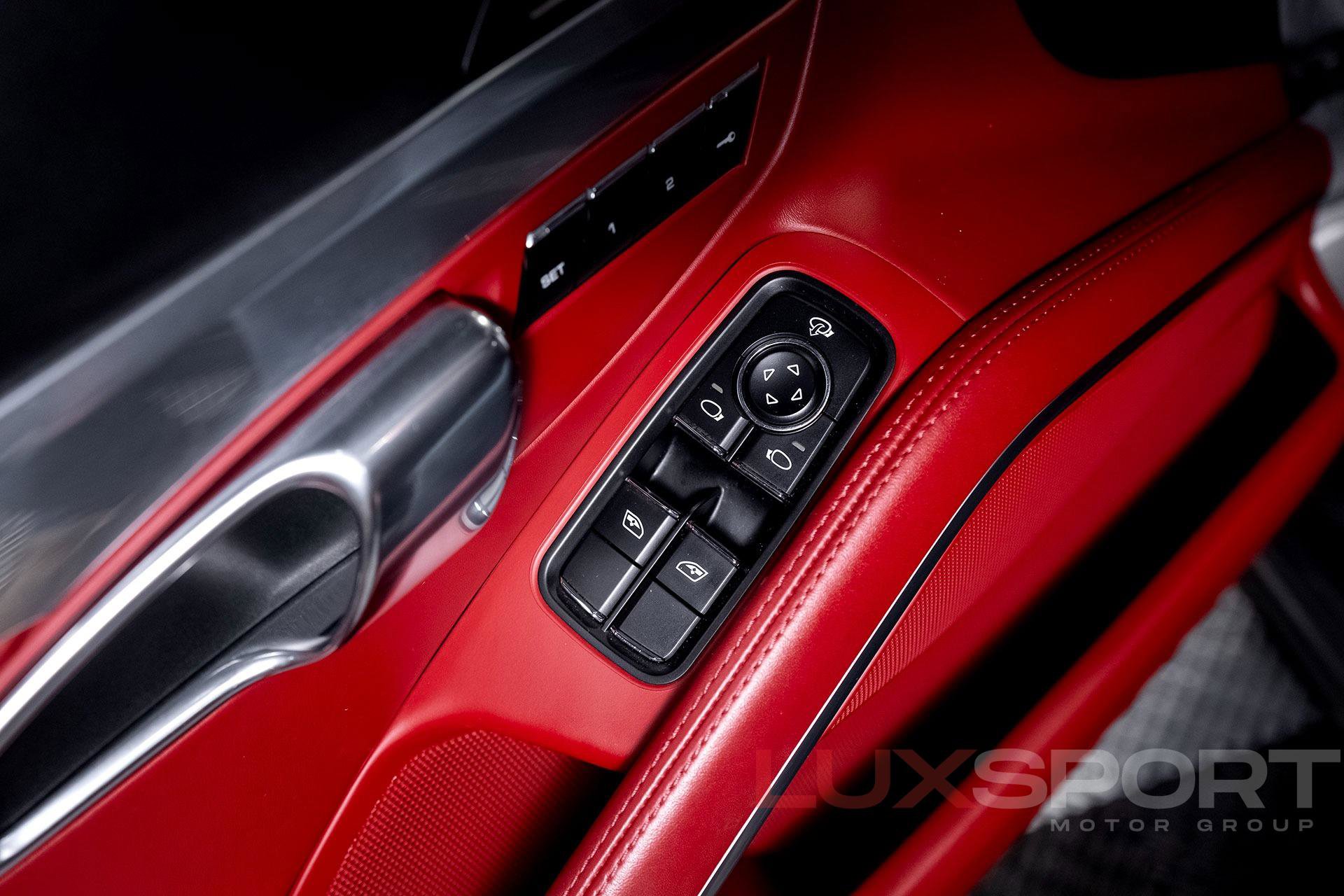 Used 2017 Porsche 911 Targa 4S image 16