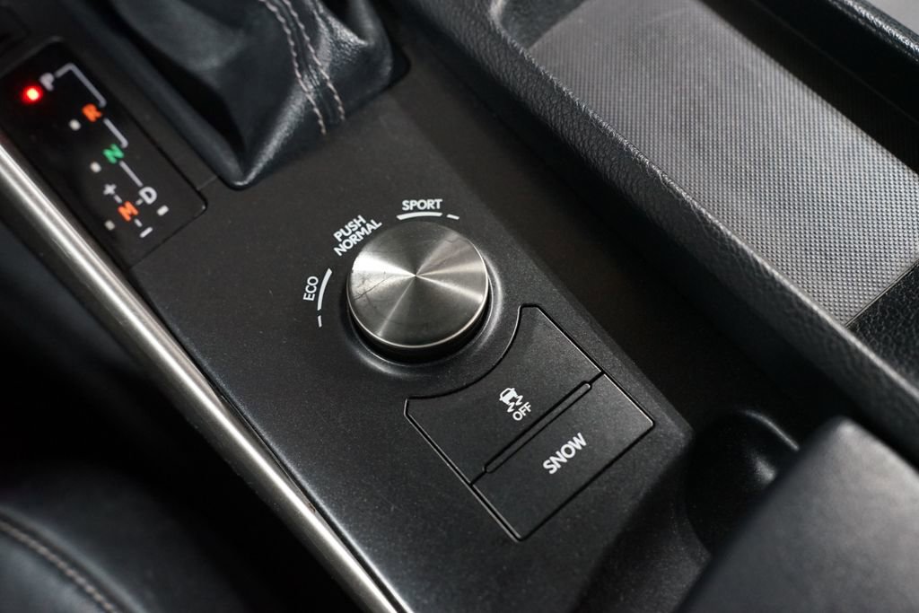 Used 2015 Lexus IS 250 w/ F-Sport Package RWD image 23