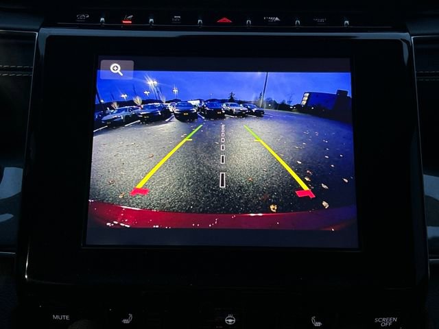 Used 2022 Jeep Grand Cherokee L Laredo image 27