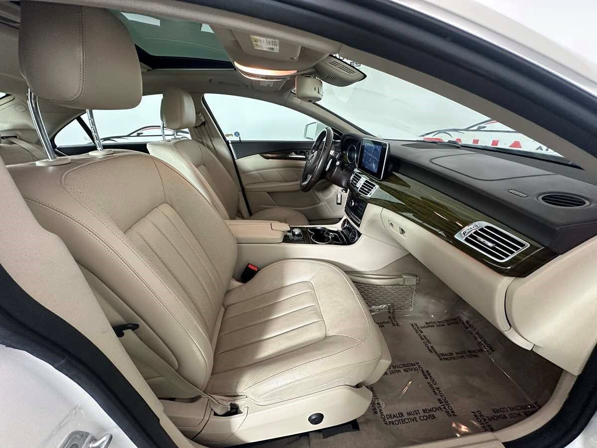Used 2015 Mercedes-Benz CLS 400 image 26