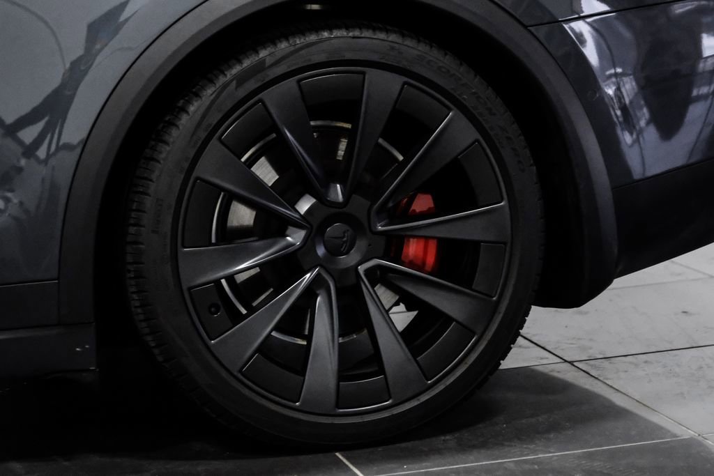 Used 2022 Tesla Model X image 48