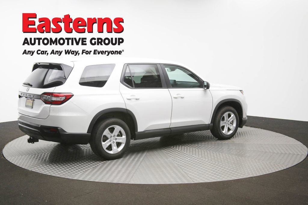Used 2023 Honda Pilot LX image 42