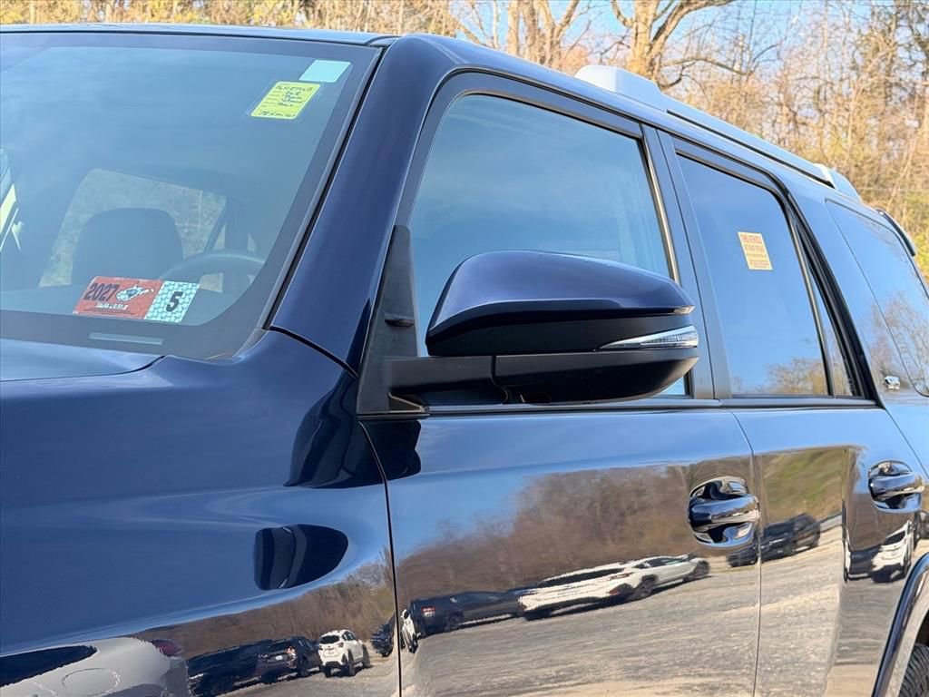 Used 2018 Toyota 4Runner SR5 Premium image 6