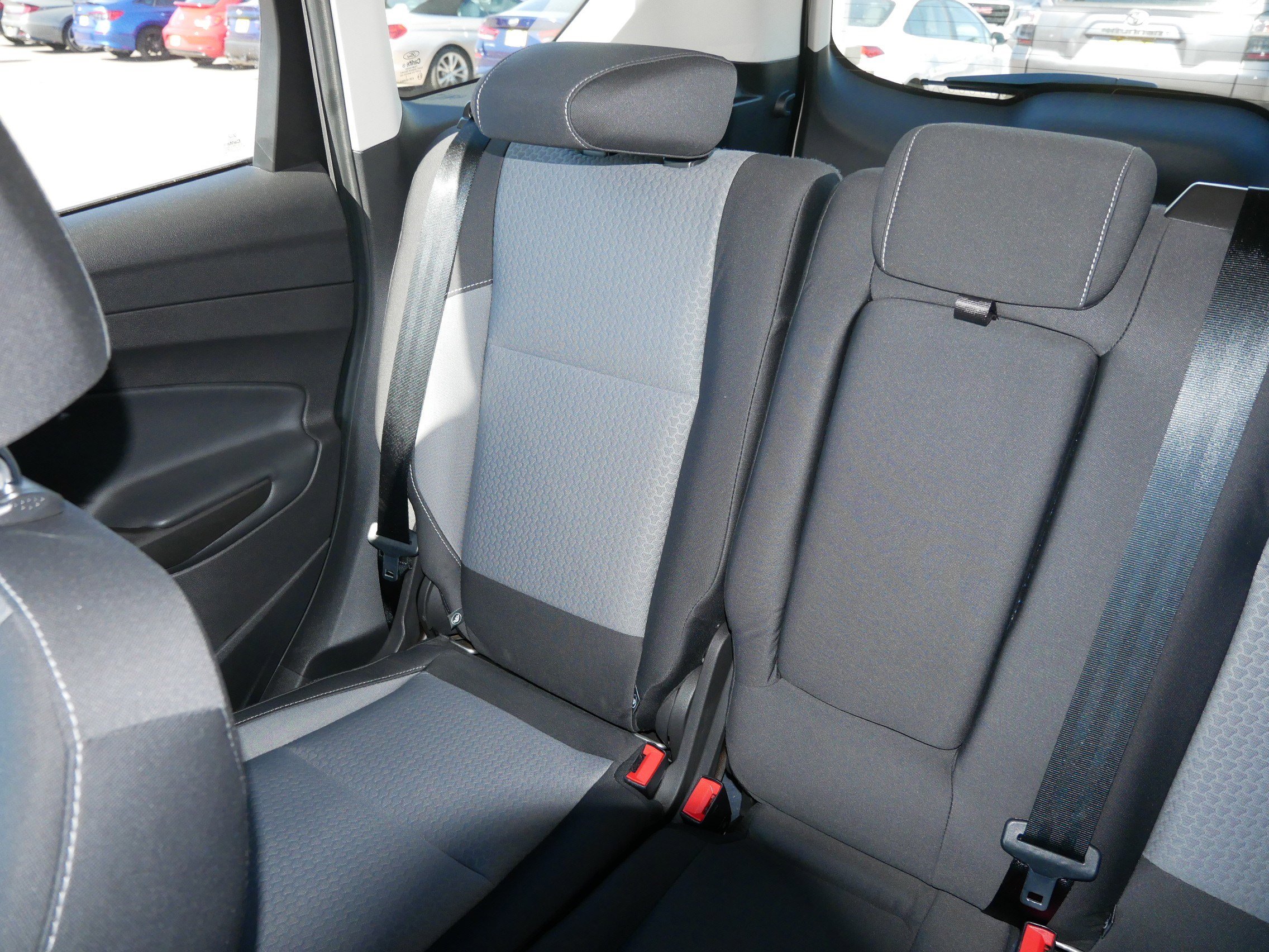 Used 2017 Ford Escape SE w/ SE Cold Weather Package image 12