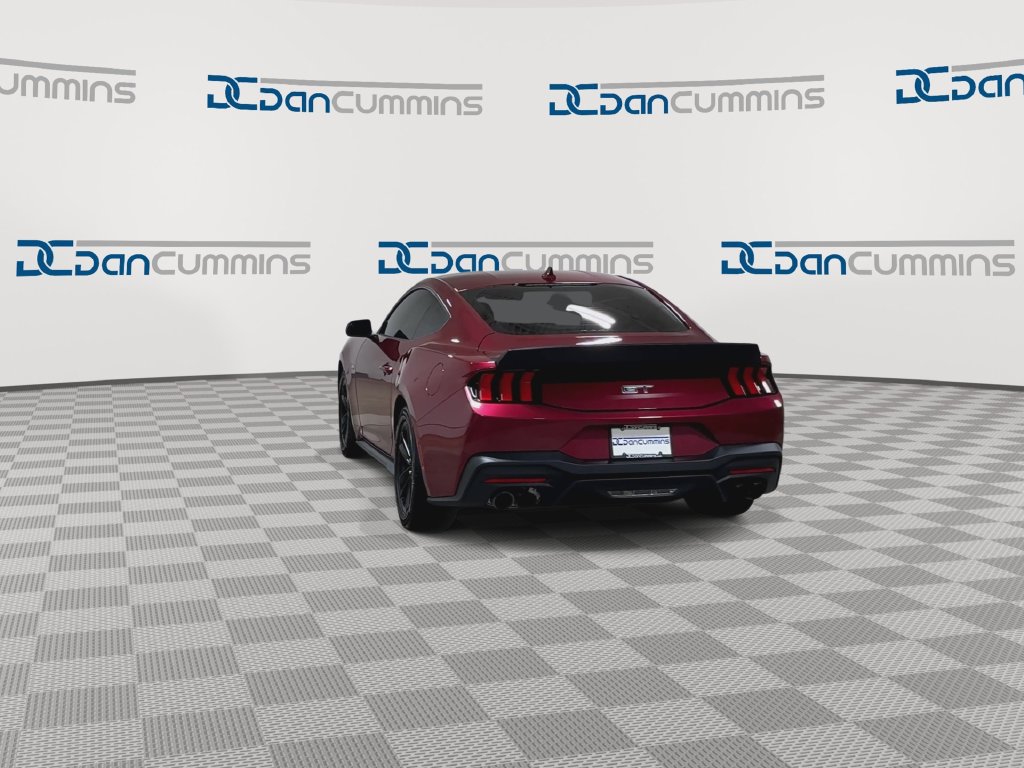 Used 2025 Ford Mustang GT RWD image 7