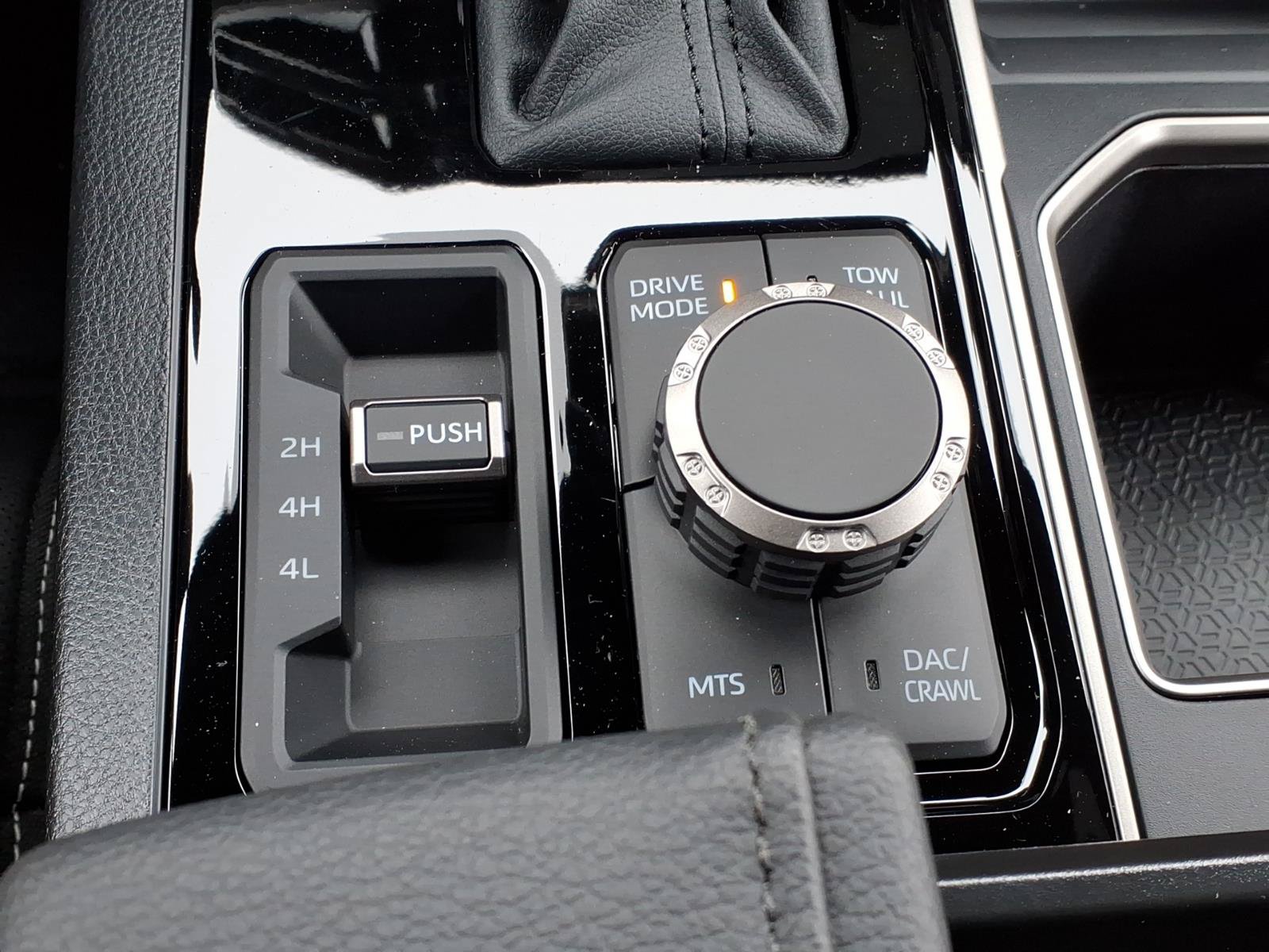 New 2026 Toyota Tundra SR5 AWD/4WD image 13