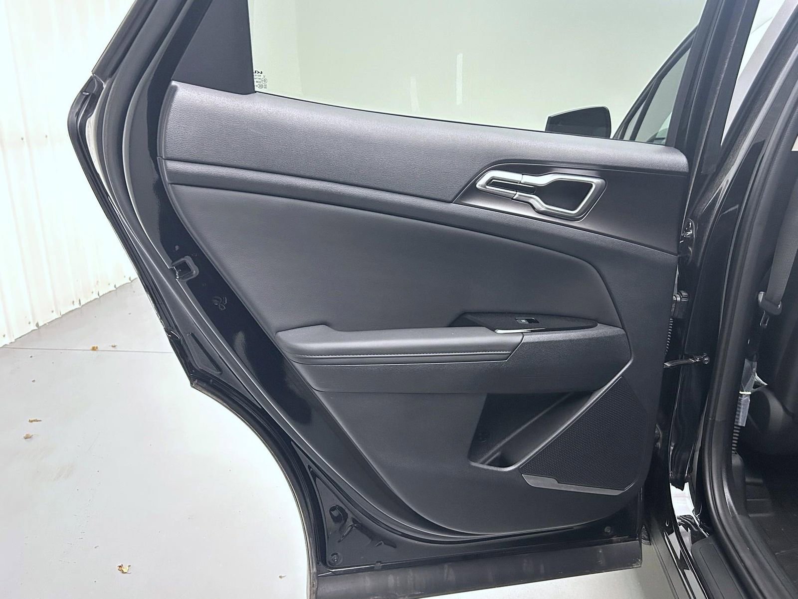 Used 2025 Kia Sportage EX image 20