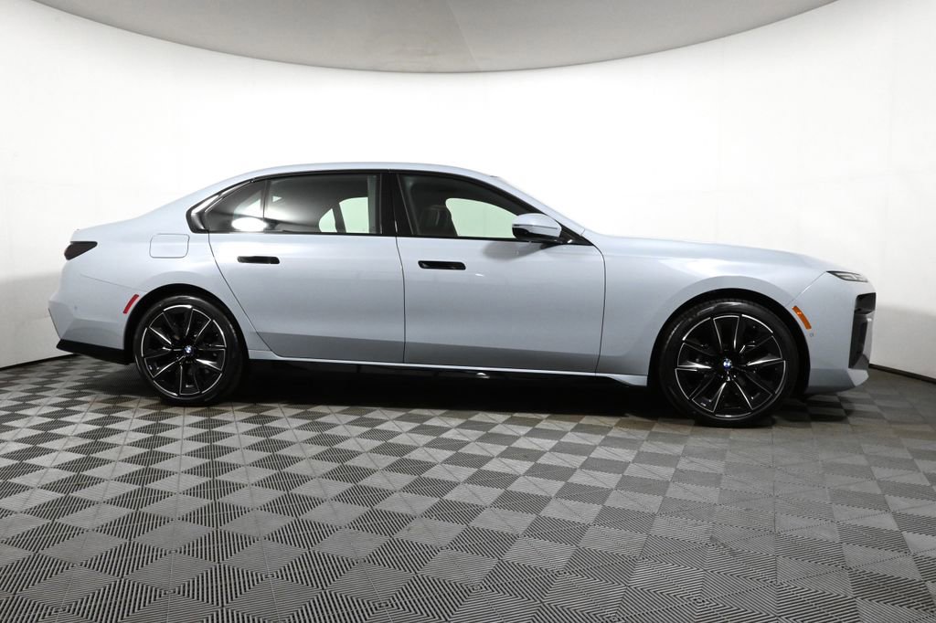 New 2026 BMW 740i xDrive image 8