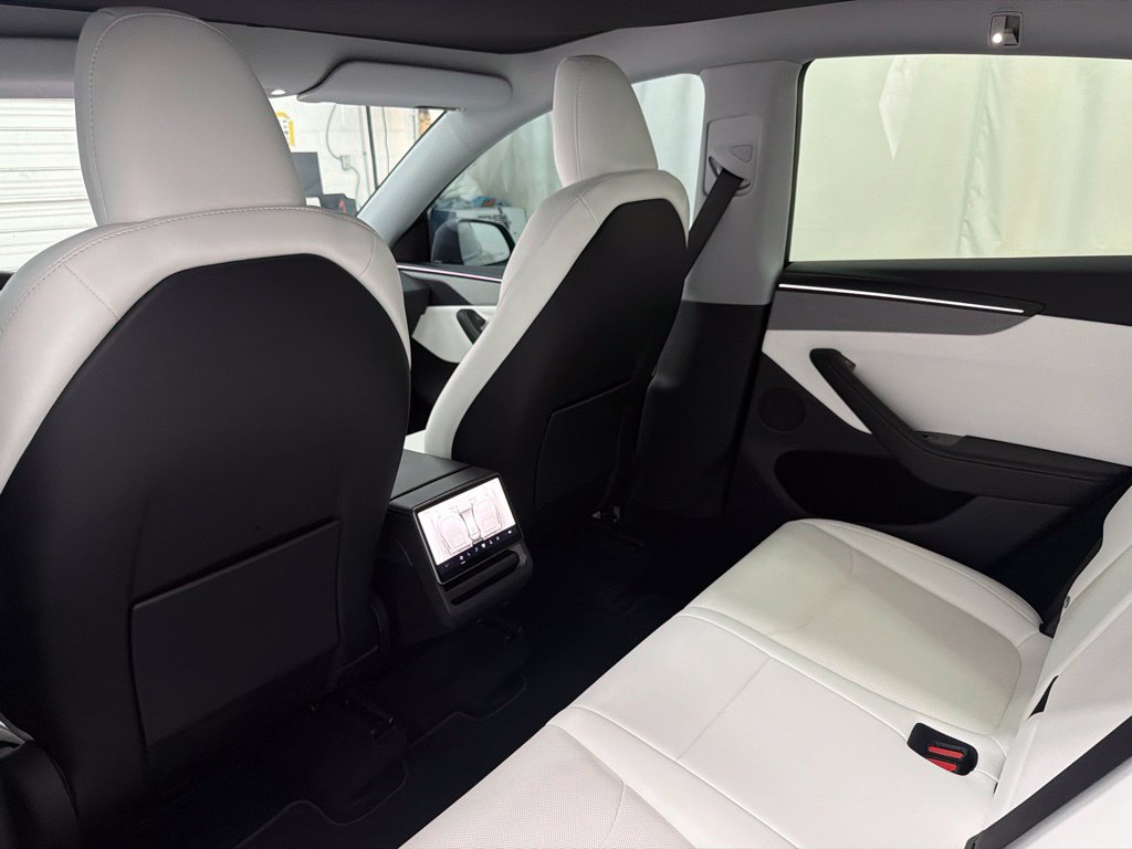 Used 2026 Tesla Model Y 2WD image 21