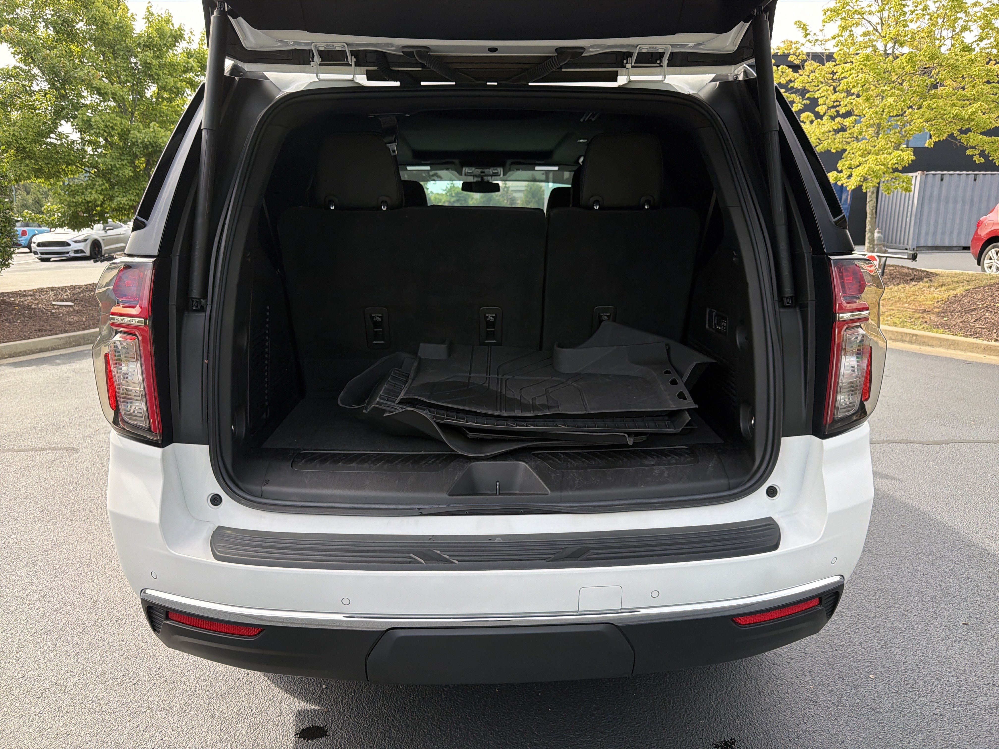 Used 2022 Chevrolet Tahoe LT w/ LT Signature Plus Package RWD image 53