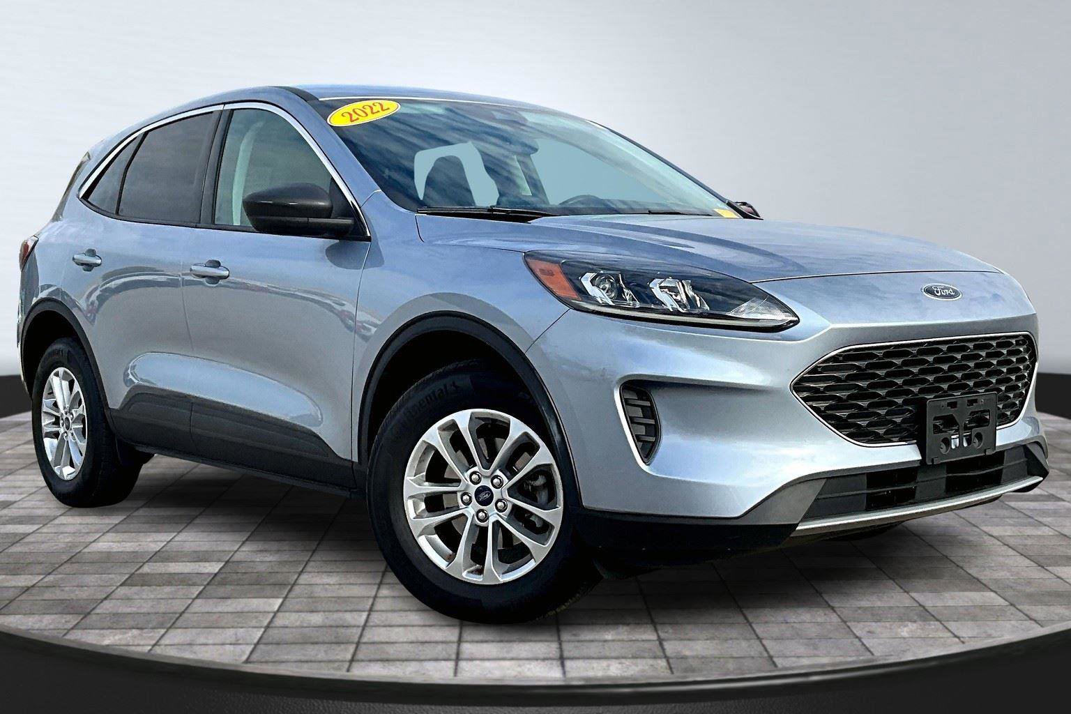 Used 2022 Ford Escape SE w/ Convenience Package