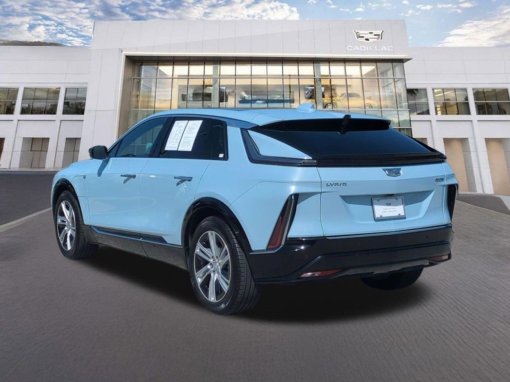 Certified 2024 Cadillac Lyriq Tech RWD image 5