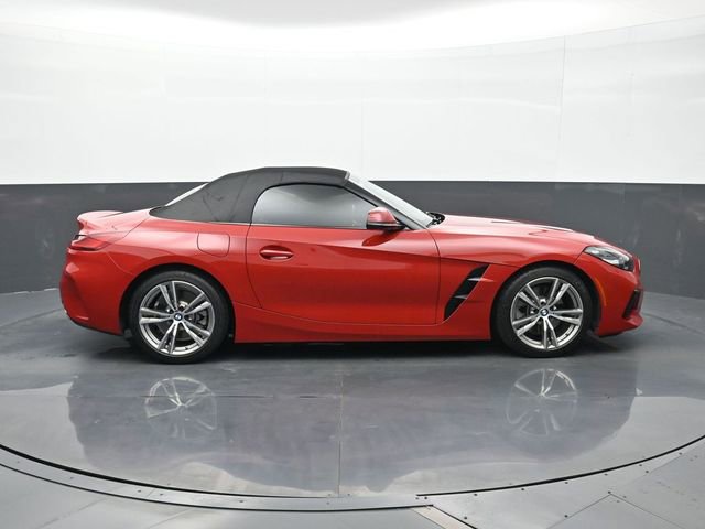 Used 2020 BMW Z4 sDrive30i w/ Executive Package RWD image 17