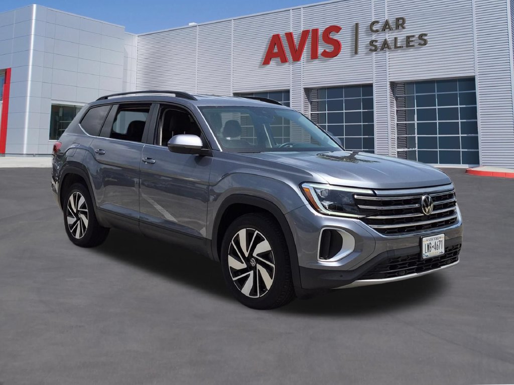 Used 2025 Volkswagen Atlas SE AWD/4WD image 3