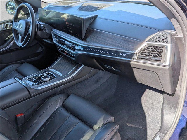 Used 2024 BMW X5 xDrive50e w/ Executive Package AWD/4WD image 23