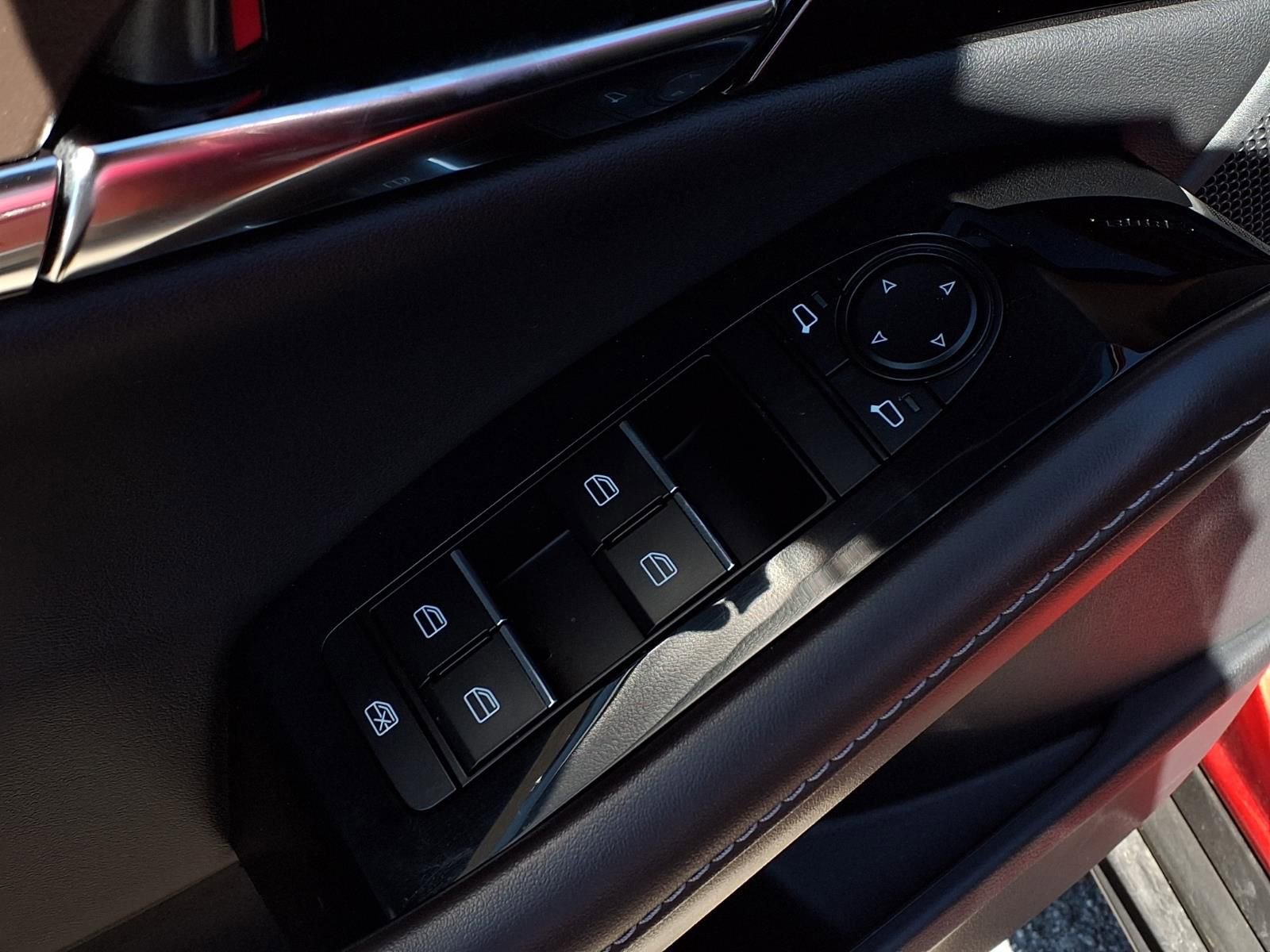 Certified 2025 MAZDA CX-30 2.5 Turbo w/ Premium Package image 19