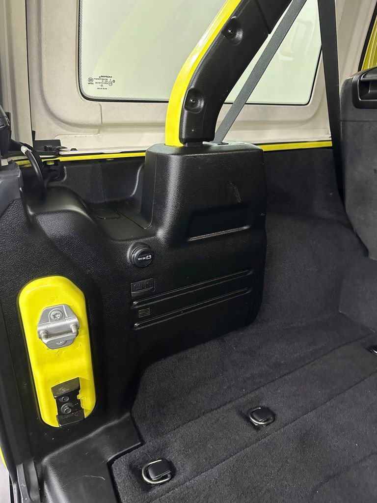 Used 2023 Jeep Wrangler Unlimited Sahara w/ Cold Weather Group image 29