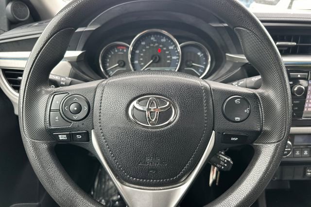 Used 2015 Toyota Corolla LE image 24